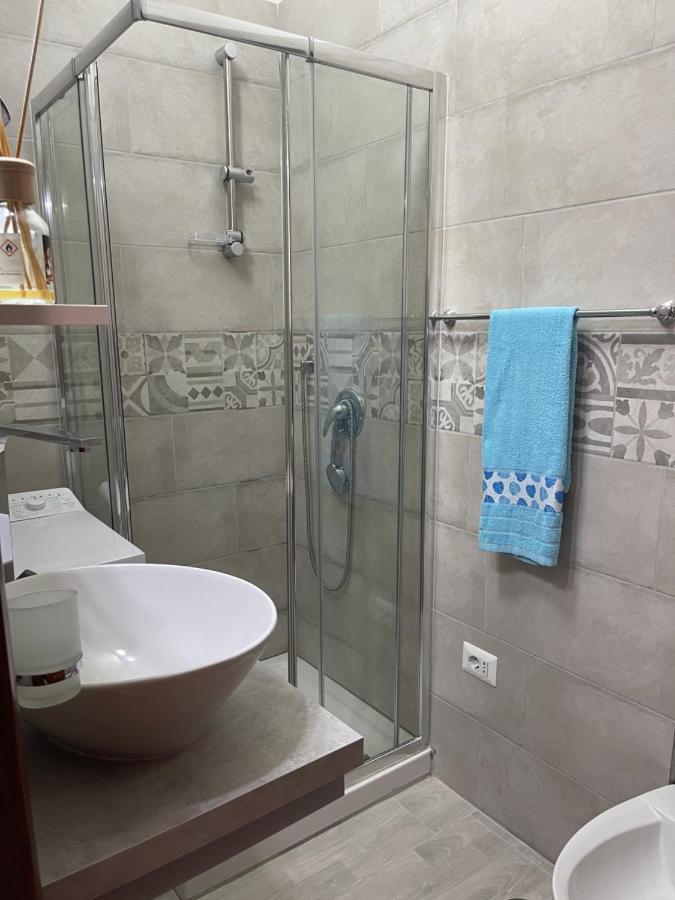 פומפיי Holiday-Caroline Apartment מראה חיצוני תמונה