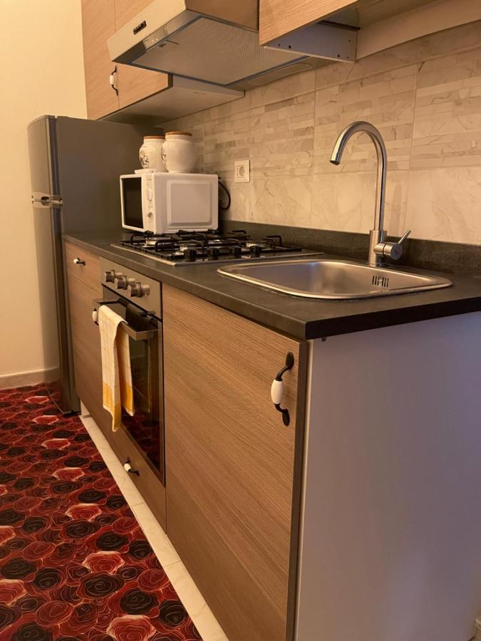 פומפיי Holiday-Caroline Apartment מראה חיצוני תמונה