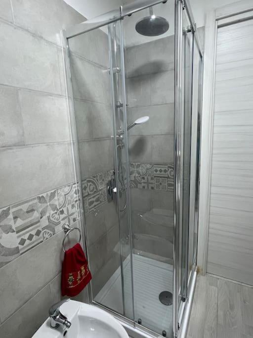 פומפיי Holiday-Caroline Apartment מראה חיצוני תמונה