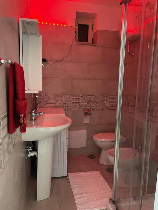 פומפיי Holiday-Caroline Apartment מראה חיצוני תמונה