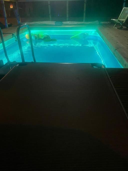 פומפיי Holiday-Caroline Apartment מראה חיצוני תמונה